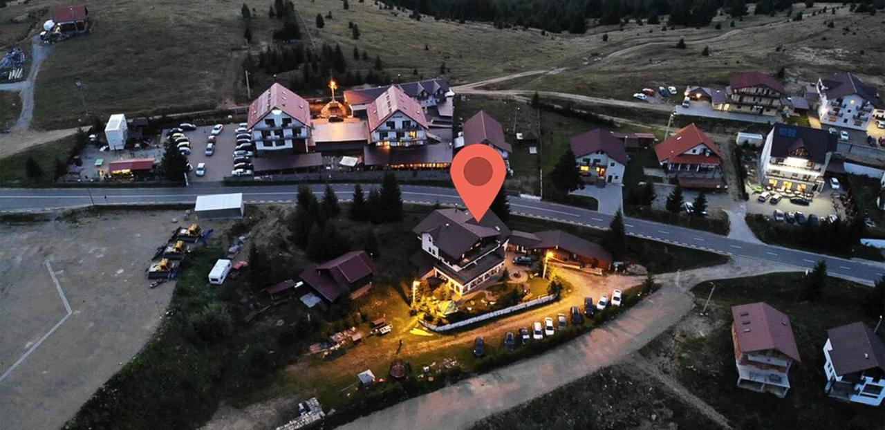 Pensiune & Restaurant Victoria Păltiniş Esterno foto